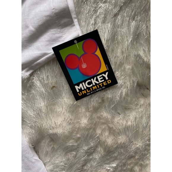 NWT Mickey Unlimited oversized tee and matching cap OSFA - Picture 3 of 5